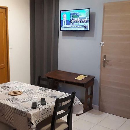 L'Arriere Boutique Apartment Maroilles Ngoại thất bức ảnh