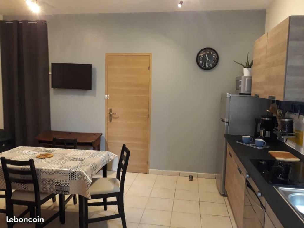 L'Arriere Boutique Apartment Maroilles Ngoại thất bức ảnh